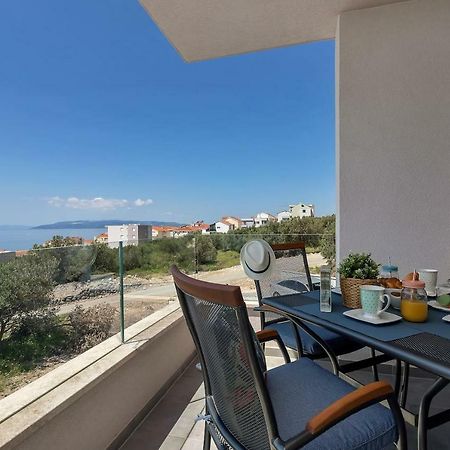 Charming Apartment Tissa With Sea View Makarska Exterior photo